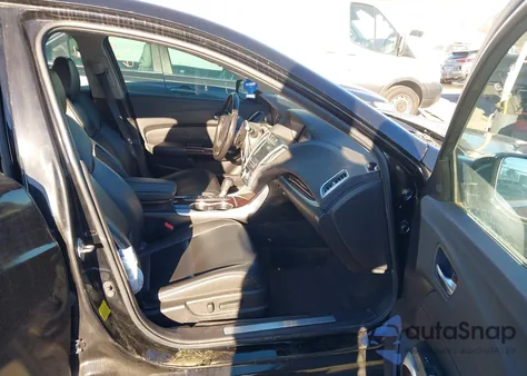 2017 Acura Tlx из США, поврежденный, VIN 19UUB1F32HA004500